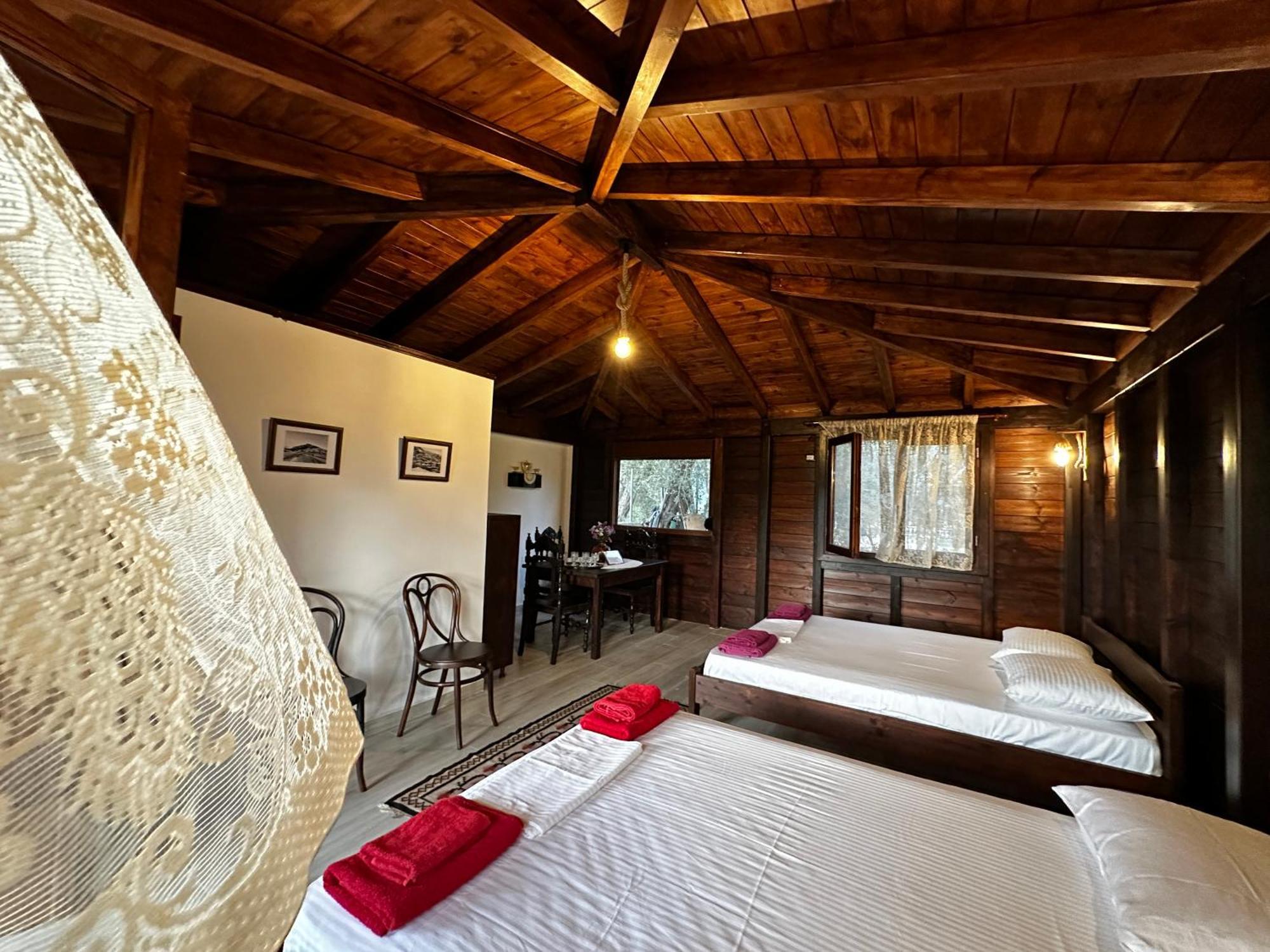 Guest House Gorani Berat Buitenkant foto