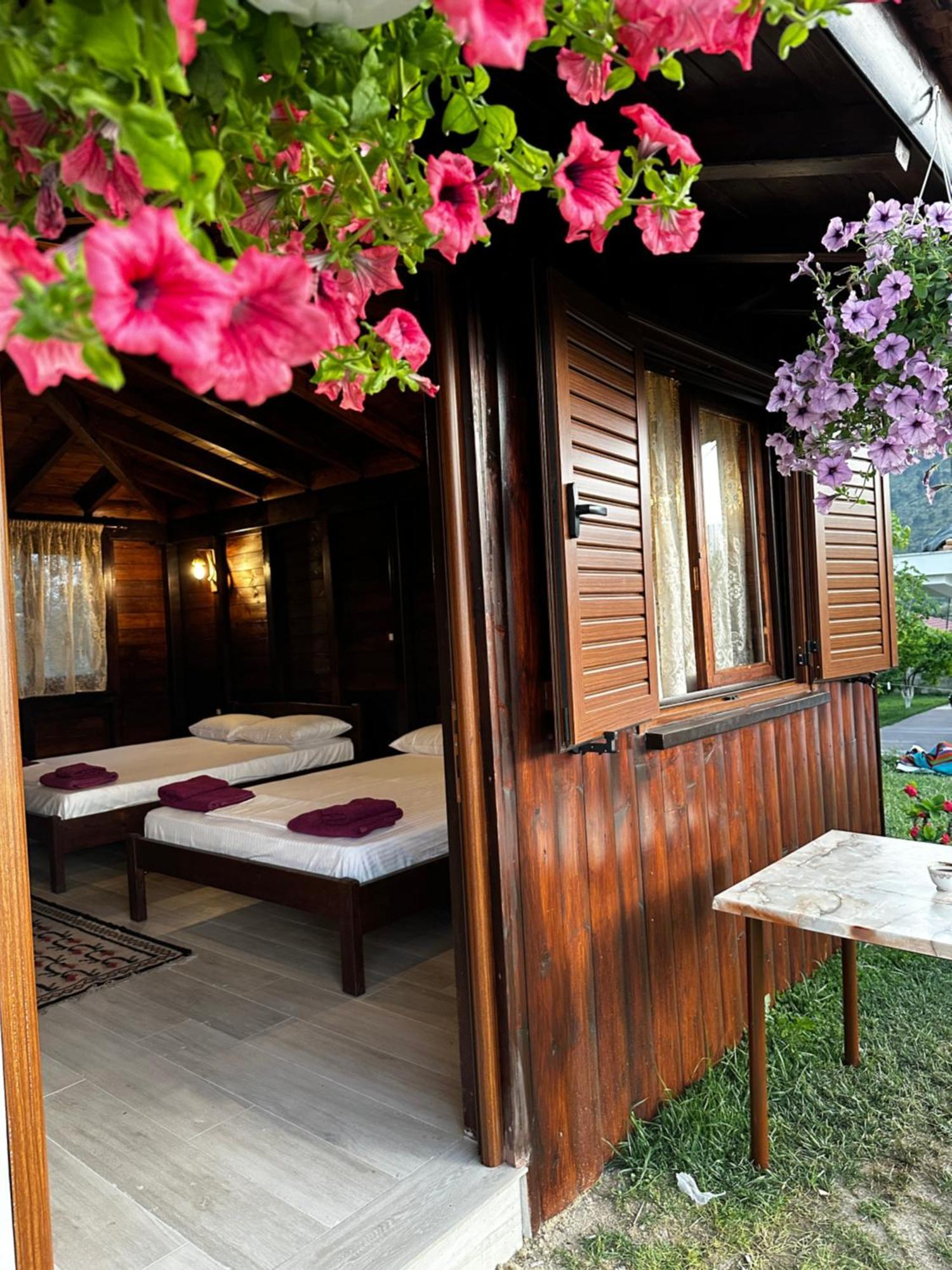 Guest House Gorani Berat Buitenkant foto